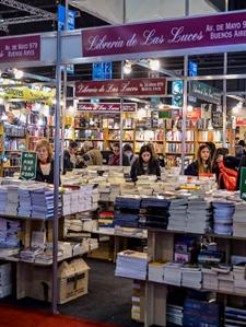 stand de la feria del libro en Buenos Aires