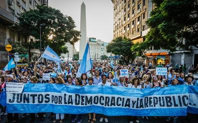 Marcha espontanea por la democracia