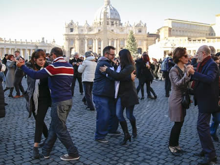 tango en el Vaticano