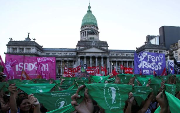 Reclamos Ley de aborto legal