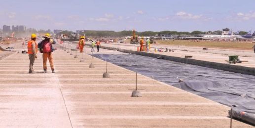 Obras en pista de Aeroparque