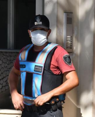 Policia de consigna por coronavirus