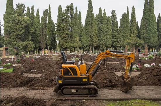 sepulcros covid en Chacarita